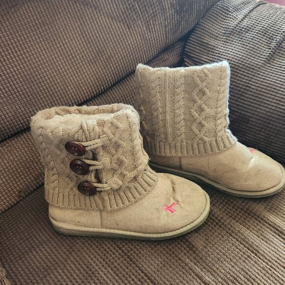 Womens Size 8 Breast Cancer Winter Boots - Picture 2 of 5